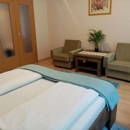 Heviz Lake Apartman Bagian luar foto