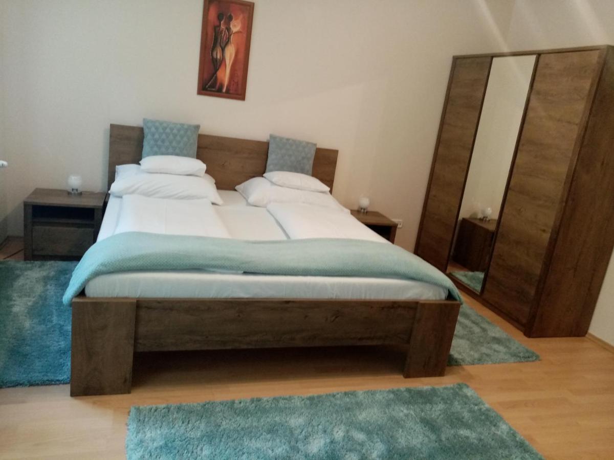 Heviz Lake Apartman Bagian luar foto
